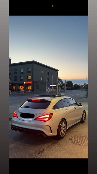 Mercedes-Benz CLA45 2 of 7