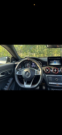 Mercedes-Benz CLA45 6 of 7