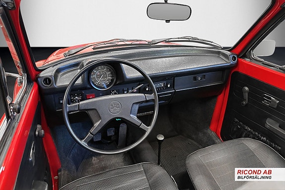 Volkswagen 1303 17 of 30