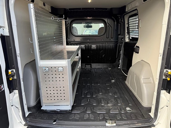 Opel Combo 18 of 19