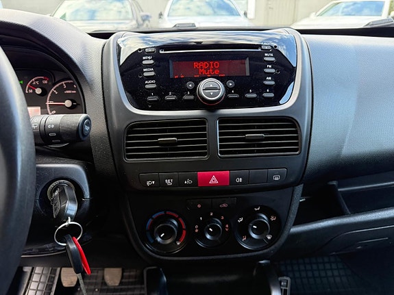 Opel Combo 16 of 19