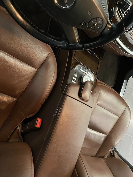 Mercedes-Benz S400 22 of 26