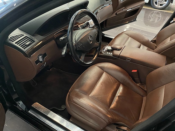 Mercedes-Benz S400 15 of 26