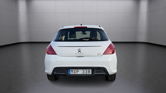 Peugeot 308 4 of 5