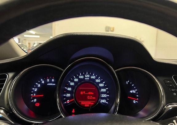 Kia Ceed 9 of 23