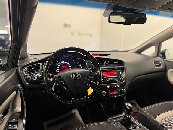 Kia Ceed 4 of 23