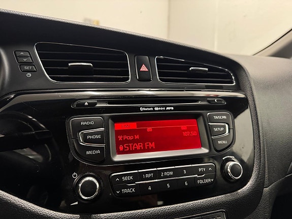 Kia Ceed 8 of 23
