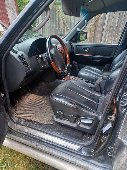 Hyundai Terracan 3 of 3