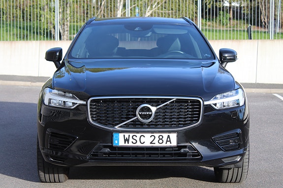 Volvo XC60 2 of 5