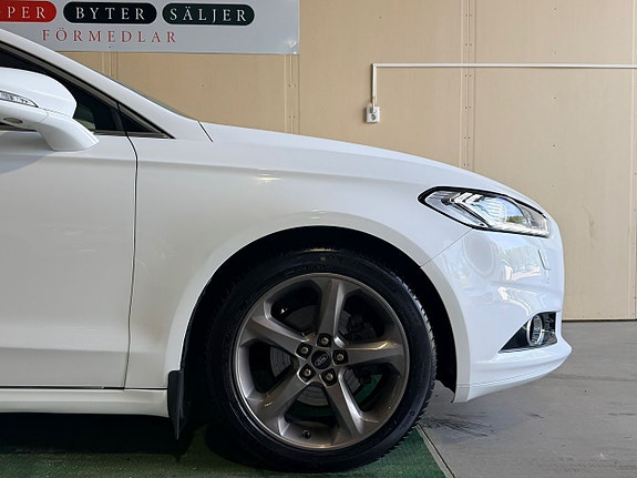 Ford Mondeo 4 of 5