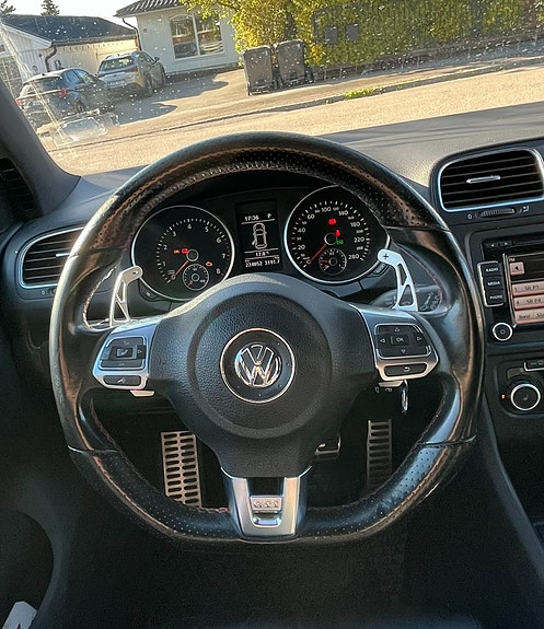 Volkswagen Golf VI 12 of 14