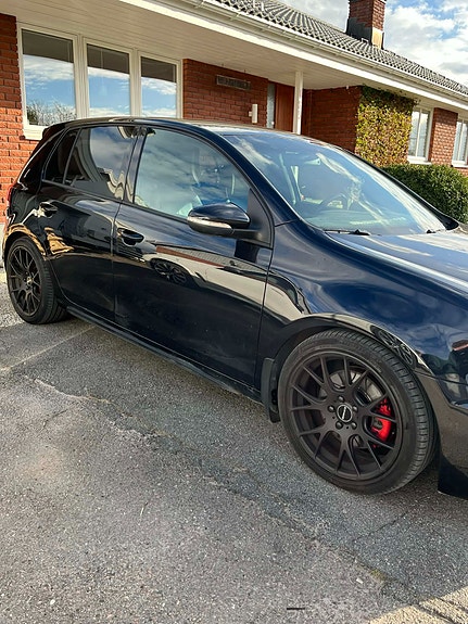 Volkswagen Golf VI 4 of 14