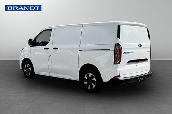 Ford E-Transit 3 of 14