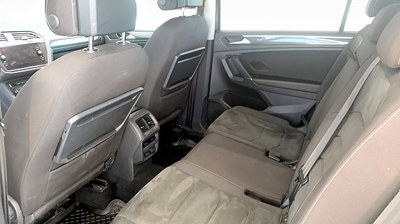 Volkswagen Tiguan Allspace 11 of 14
