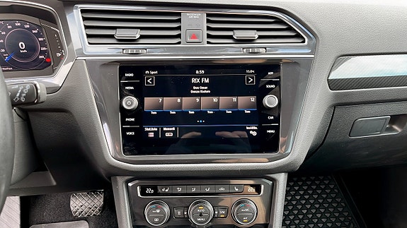 Volkswagen Tiguan Allspace 9 of 14