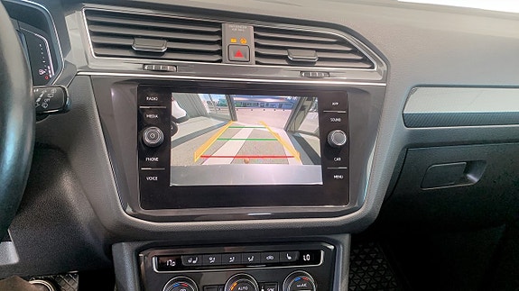 Volkswagen Tiguan Allspace 9 of 14