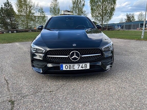 Mercedes-Benz CLA220 8 of 26