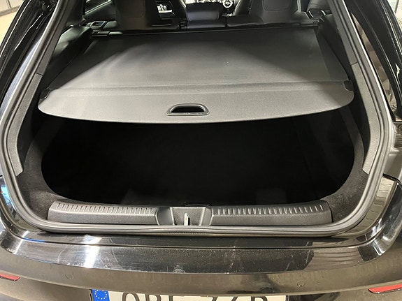 Mercedes-Benz CLA220 13 of 26