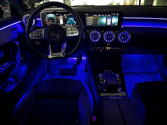 Mercedes-Benz CLA220 25 of 26