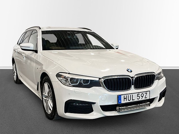 BMW 520d 3 of 5