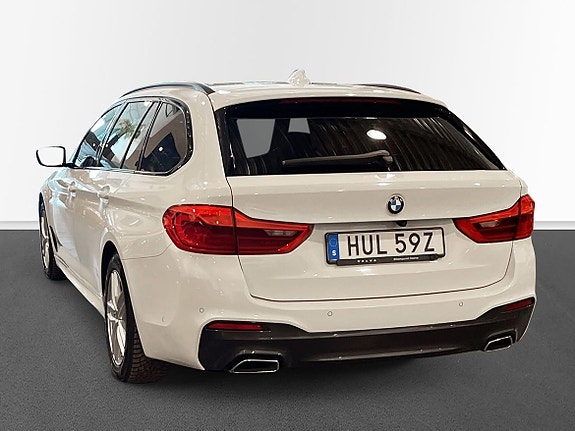 BMW 520d 2 of 5