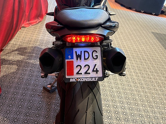 Triumph SPEED TRIPLE 1050 *LAGERFINAL 36 MÅN RÄNTEFRITT* 6 of 16