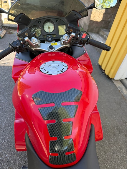 Honda VFR800FI 4 of 5