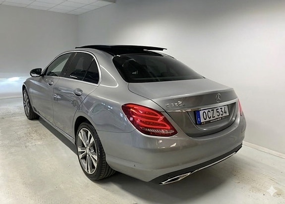 Mercedes-Benz C350 e 2 of 11