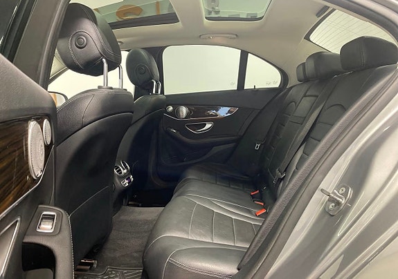 Mercedes-Benz C350 e 9 of 11