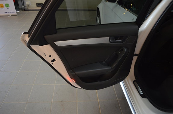 Audi A4 allroad 14 of 17