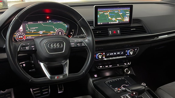 Audi SQ5 10 of 30