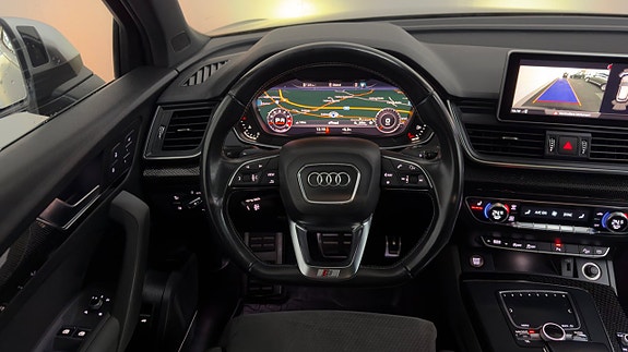 Audi SQ5 24 of 30