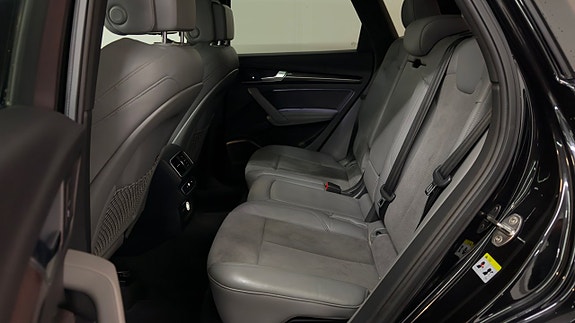 Audi SQ5 8 of 30
