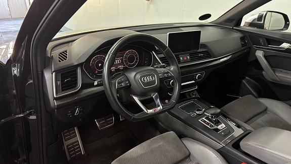 Audi Q5 4 of 5
