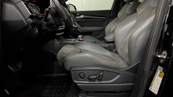 Audi SQ5 6 of 30
