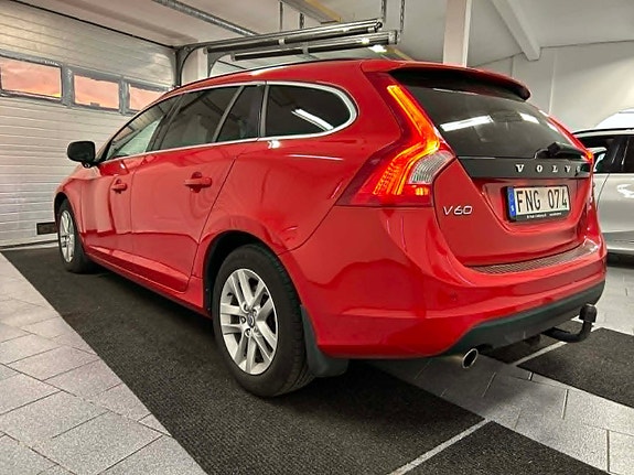 Volvo V60 4 of 22