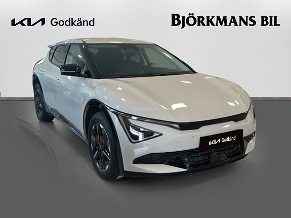 Kia EV6 3 of 5