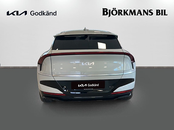 Kia EV6 5 of 22