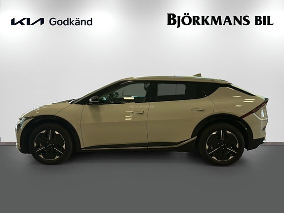 Kia EV6 4 of 22