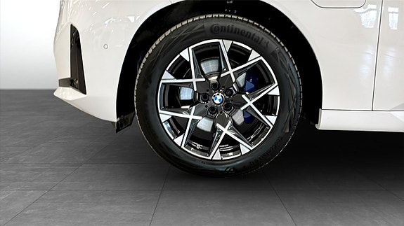BMW X3 9 of 9