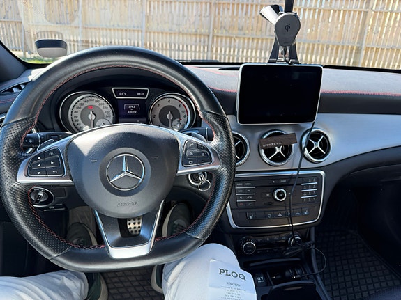 Mercedes-Benz CLA220 6 of 7