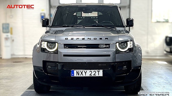 Land Rover Defender 110 3 of 5