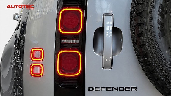 Land Rover Defender 110 8 of 26