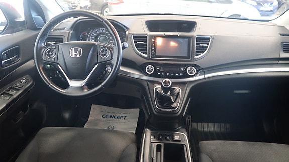 Honda CR-V 10 of 16