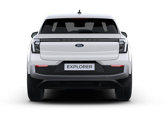 Ford Explorer 4 of 5