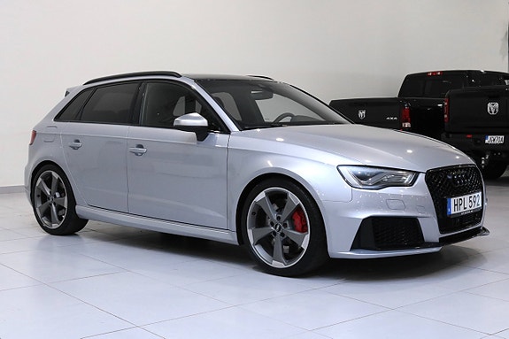 Audi RS3 3 of 5