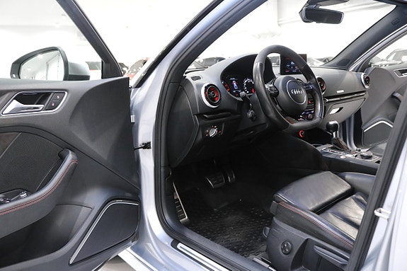 Audi RS3 12 of 30