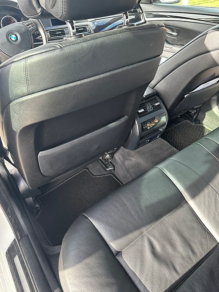 BMW 530d 15 of 16