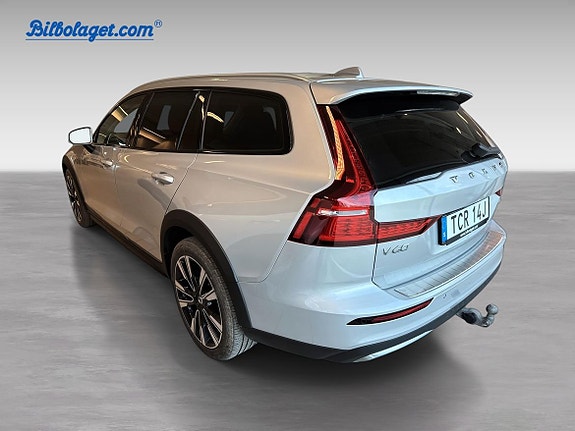 Volvo V60 Cross Country 5 of 5