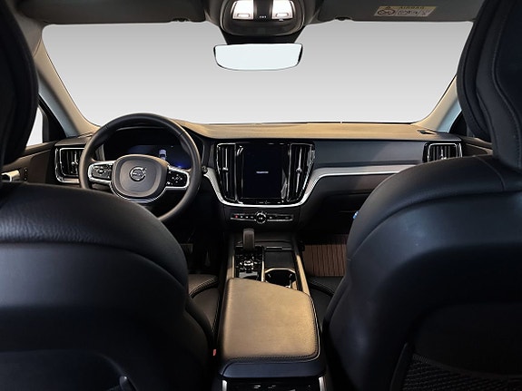 Volvo V60 Cross Country 8 of 8